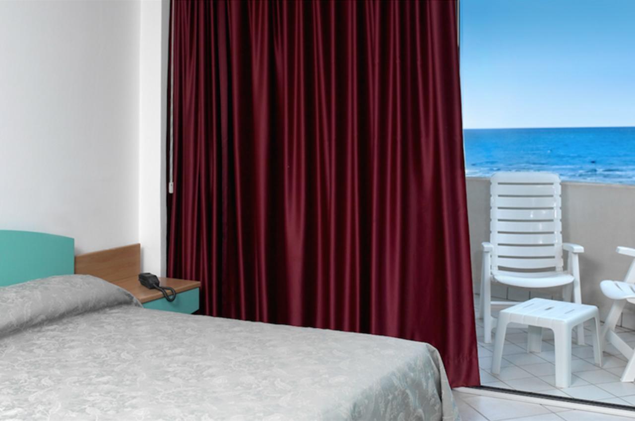Hotel Altamarea & Family