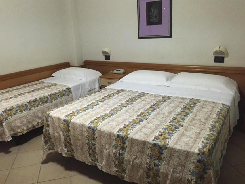 Hotel Altamarea & Family 3*